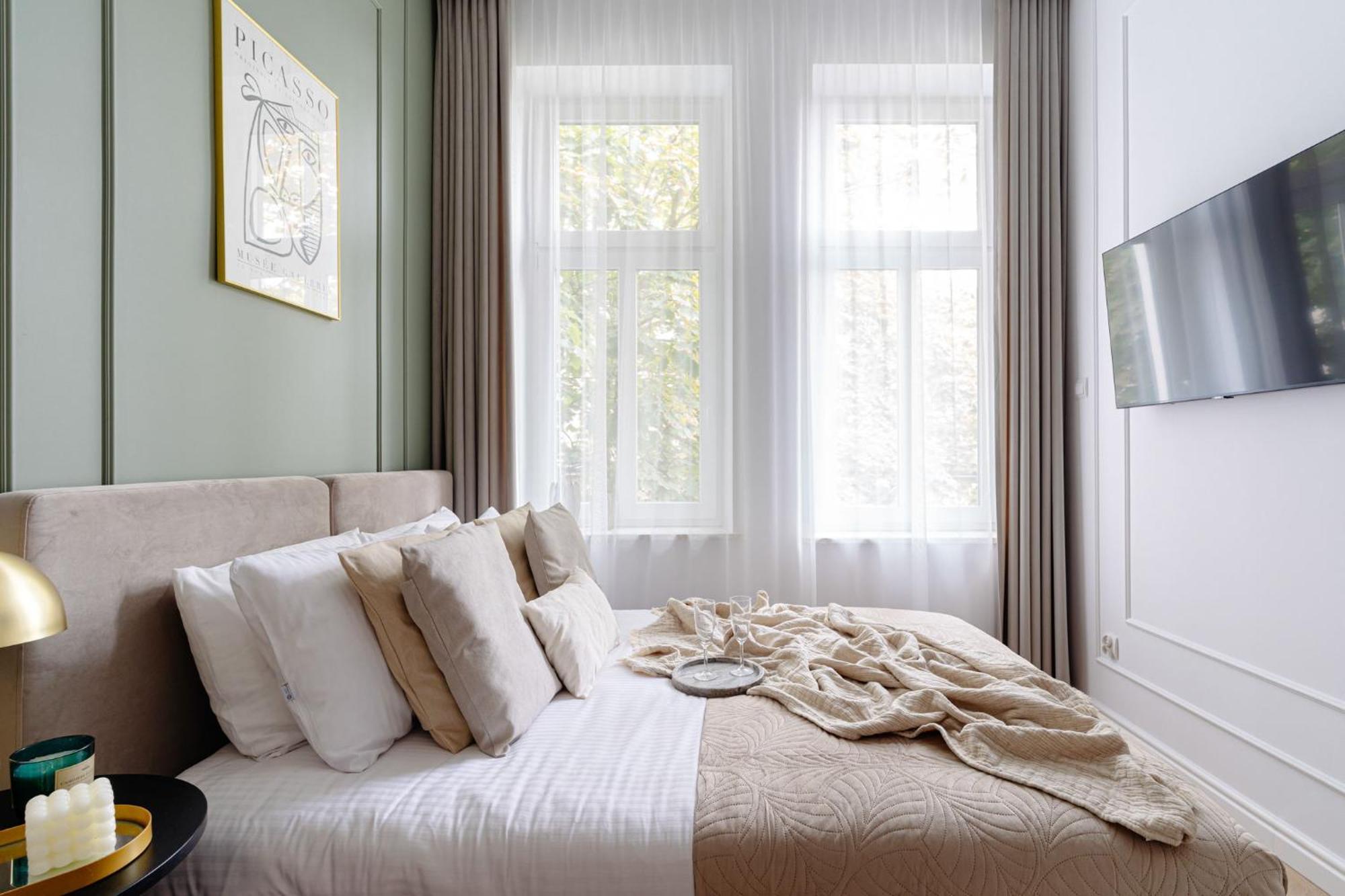 Hugo Haven - Loftaffair Apartment คราคูฟ ภายนอก รูปภาพ
